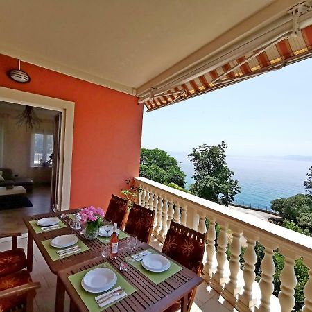 Golden View Apartment Рийека Екстериор снимка
